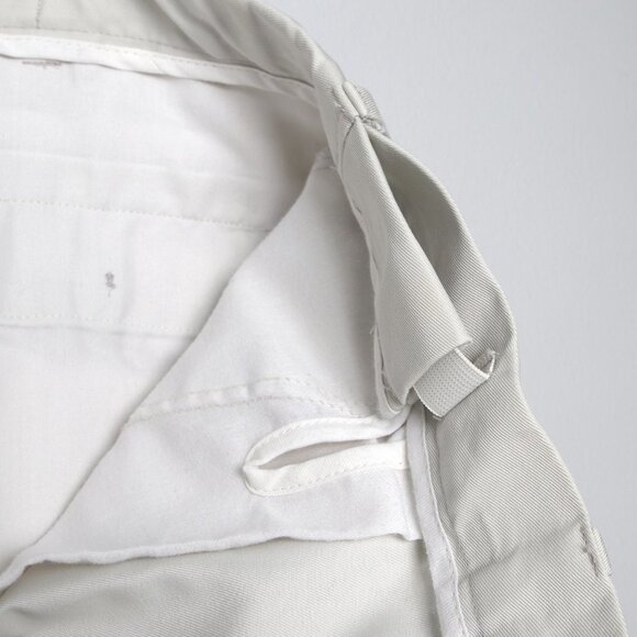 Dockers Khakis Pants Trouser Slacks Pleated Front Beige Casual Classic Fit - Picture 10 of 11